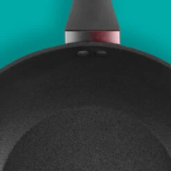 Salter 28 Cm Thermo Collar Non-Stick Wok With Tempered Glass Lid -Salter 28 cm thermo collar non stick wok with tempered glass lid salter bw11633sa 5054061435931 32319.1698151007