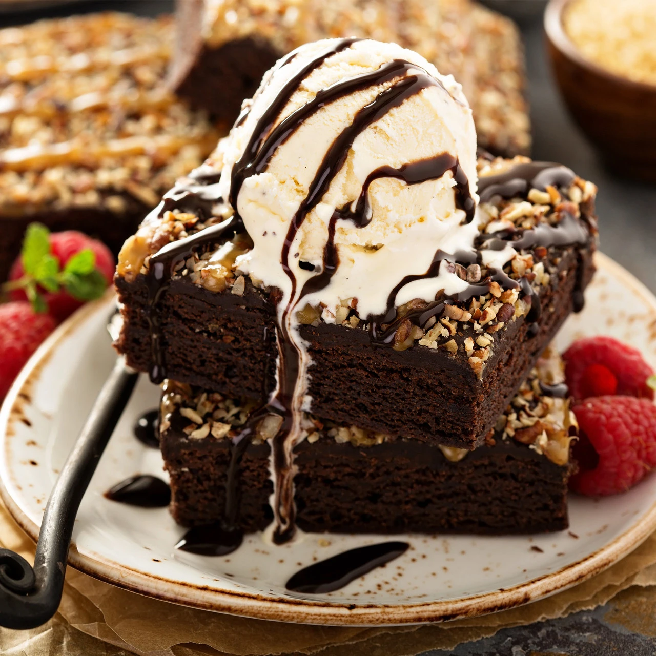 Salter Carbon Steel Matte Metallic Non-Stick Rectangular Baking Pan, 26 Cm, Champagne 12 Salter Carbon Steel Matte Metallic Non-Stick Rectangular Baking Pan, 26 Cm, Champagne - Image 10