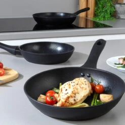 Salter Geo Hex Non-Stick Frying Pan, 30cm 24 Salter Geo Hex Non-Stick Frying Pan, 30cm -Salter bw08772 5 55477.1688468192