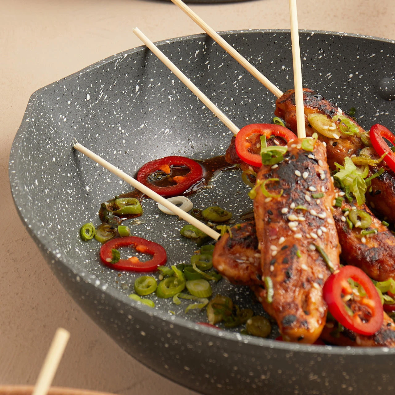 Salter Easy Pour 28 Cm Frying Pan 11 Salter Easy Pour 28 Cm Frying Pan - Image 9