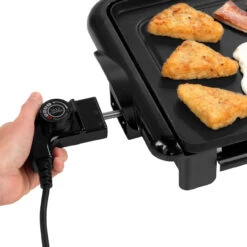 Salter Family Non-Stick Health Grill, Grill And Griddle In One -Salter ek4412 nw 8 13335.1670000981