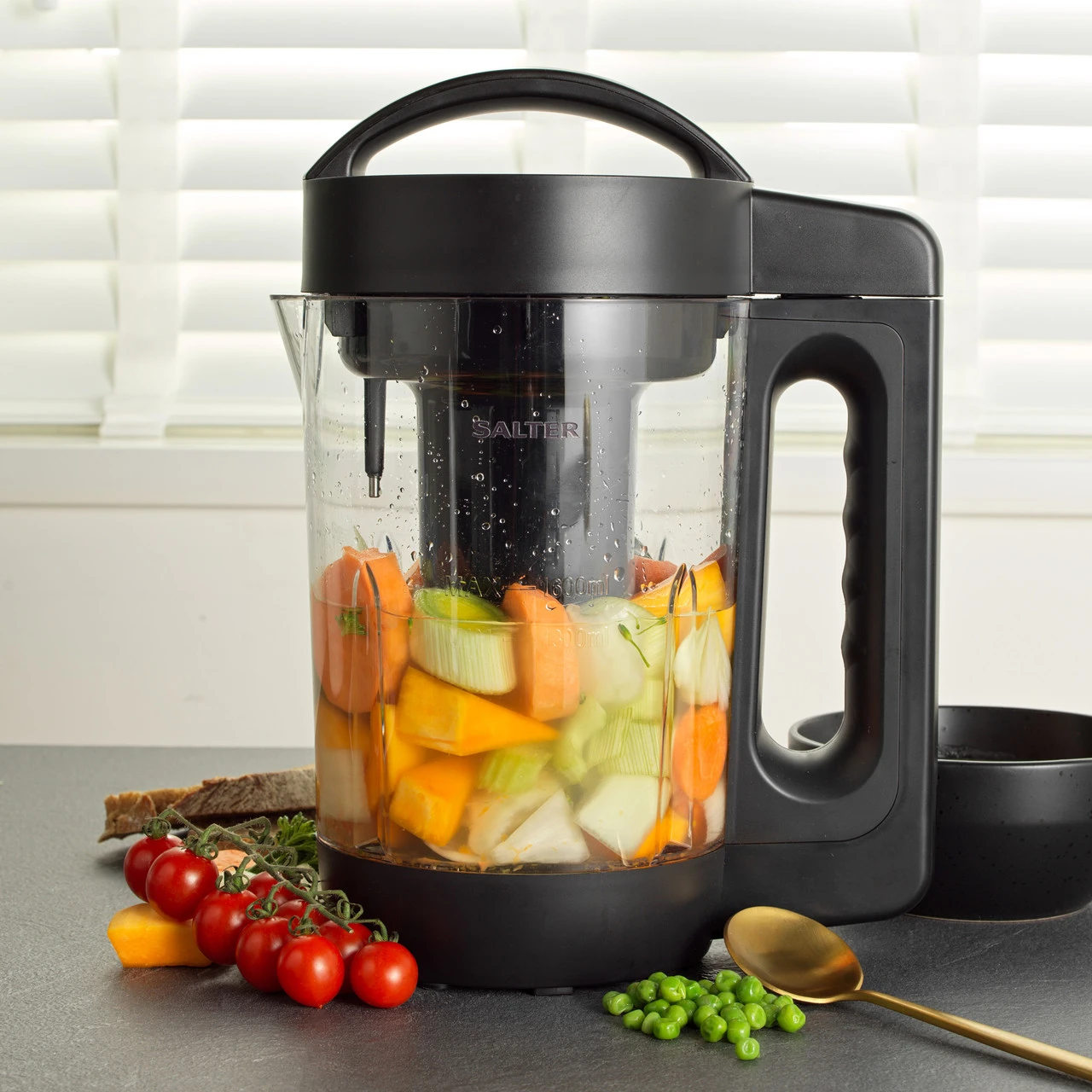 Salter Healthy Soup & Smoothie Maker, 5 Settings, 900W 9 Salter Healthy Soup & Smoothie Maker, 5 Settings, 900W - Image 7